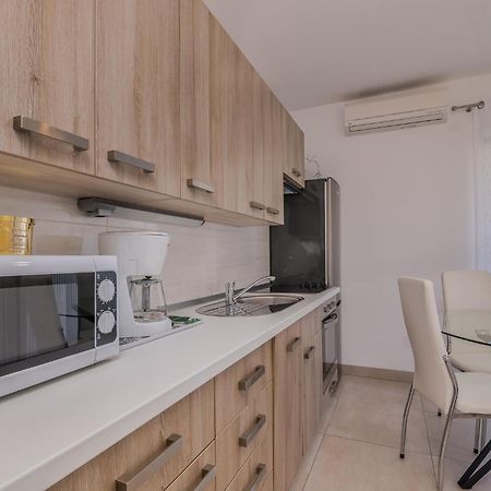 Apartments Prendivoj Malinska Exterior photo